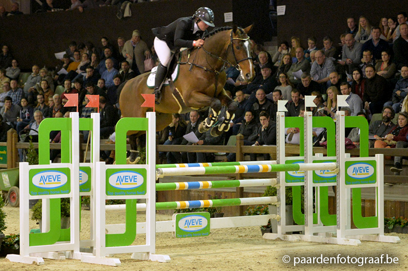 Lector vd Bisschop tweede in Six Bars Bethune